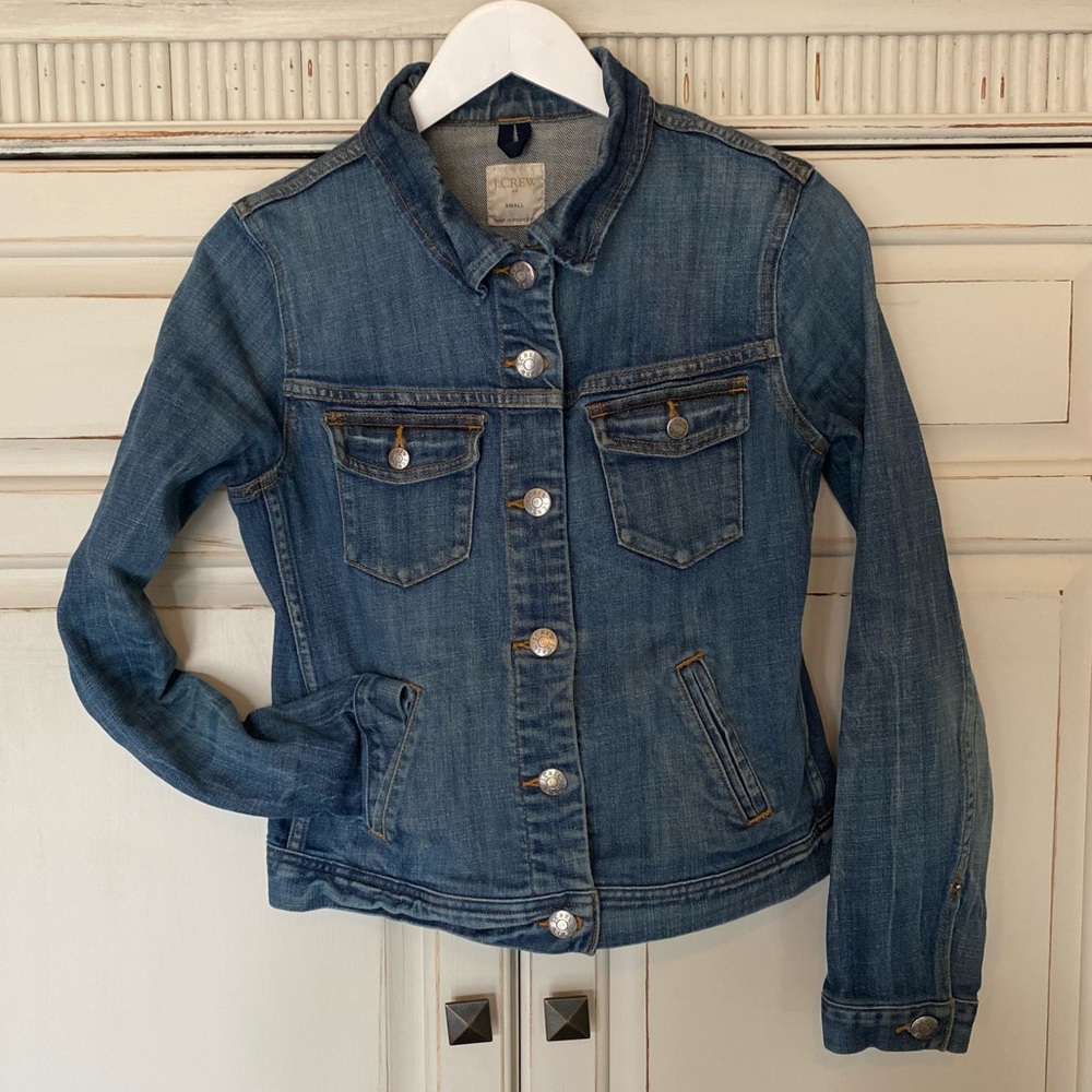 J Crew Blue Denim Jean Jacket Rodeo Festival Button Up Pockets Basic Sz Small